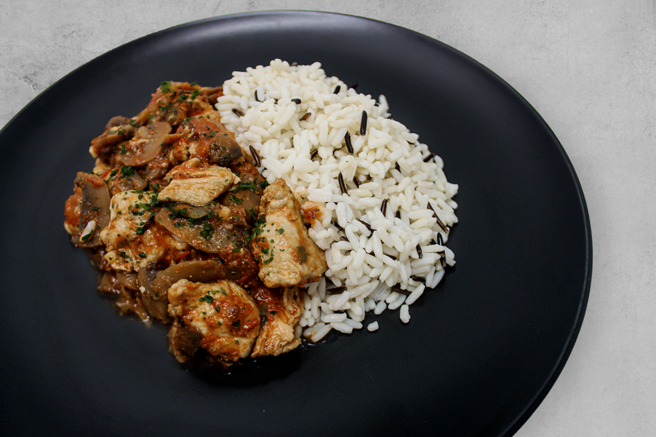 Chicken chasseur Online order Tout cuit